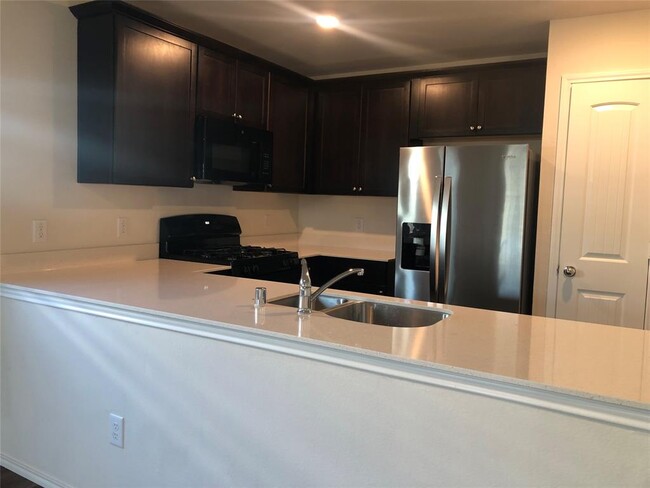 Building Photo - 4125 Wintergreen Dr