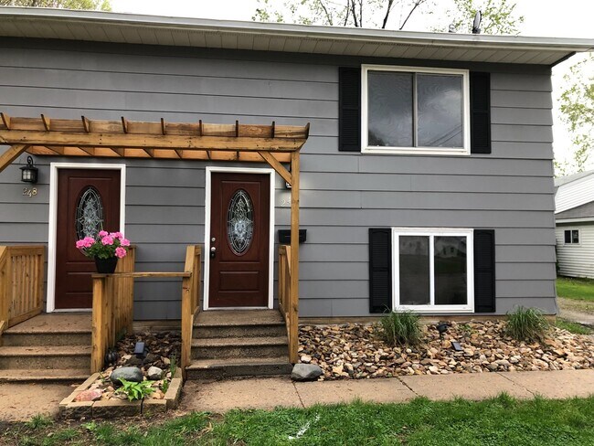 Building Photo - 246-248 Grand Blvd.