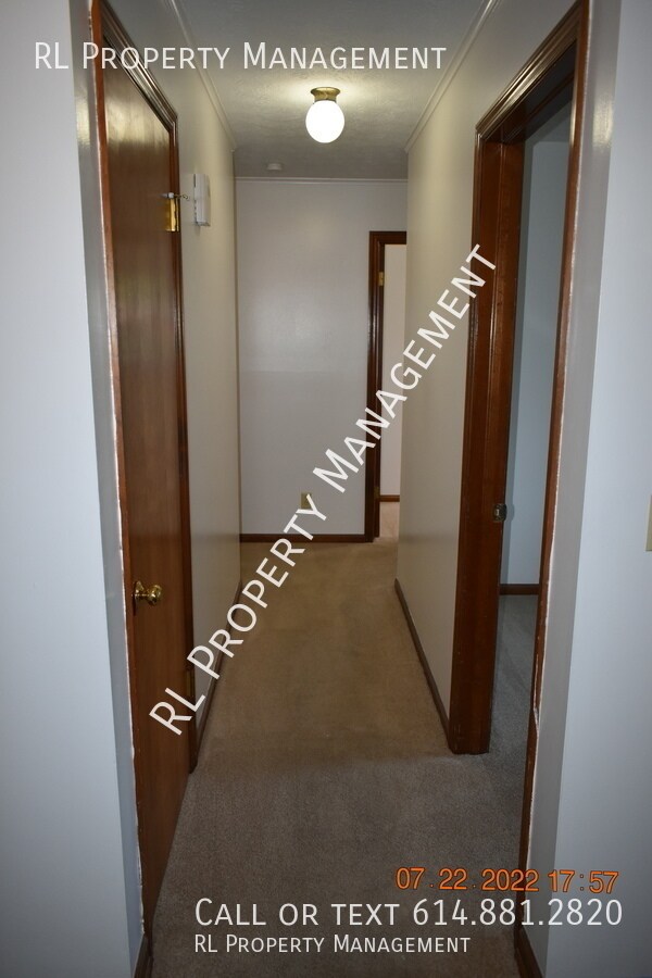 Building Photo - WAIVED APPLICATION FEE(S) AND 1 MONTH FREE...
