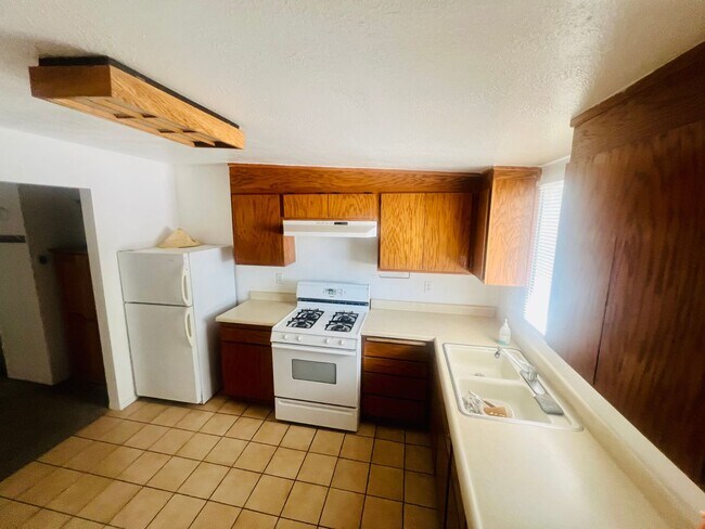 Building Photo - Charming 3-Bedroom Home including 250sqft ...