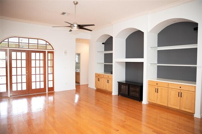 Building Photo - 664 Field Club Cir
