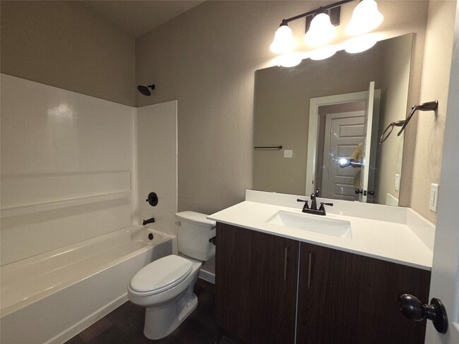 Building Photo - 9740 Grosbeak Ln