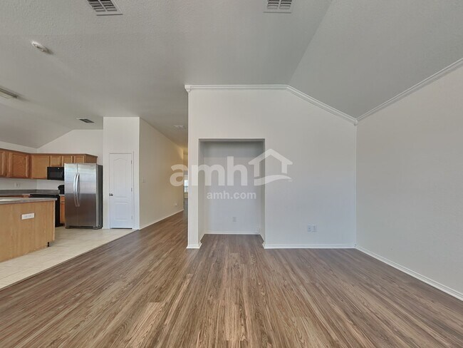 Building Photo - 1898 Barton Springs Dr