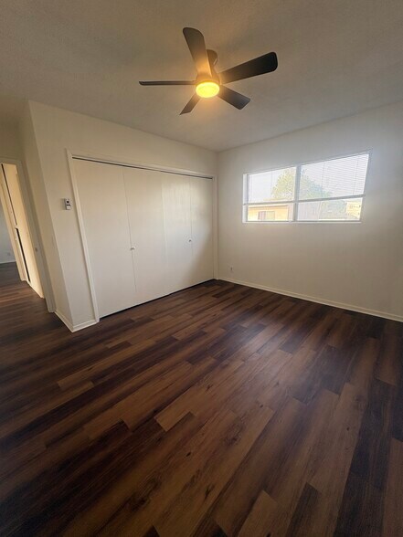 Building Photo - 533 Hyde Park Pl