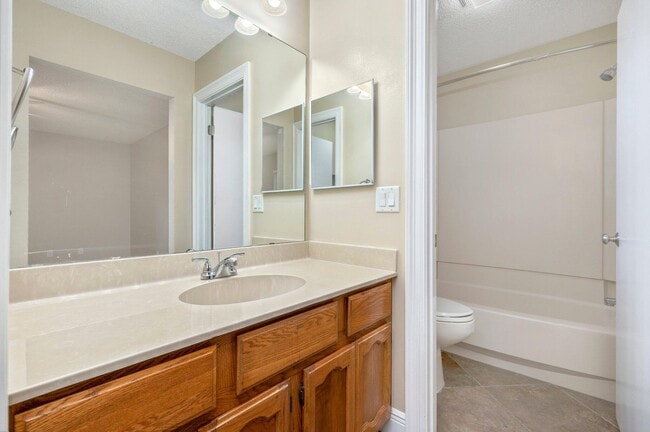 Building Photo - 2901 Alpine Pl