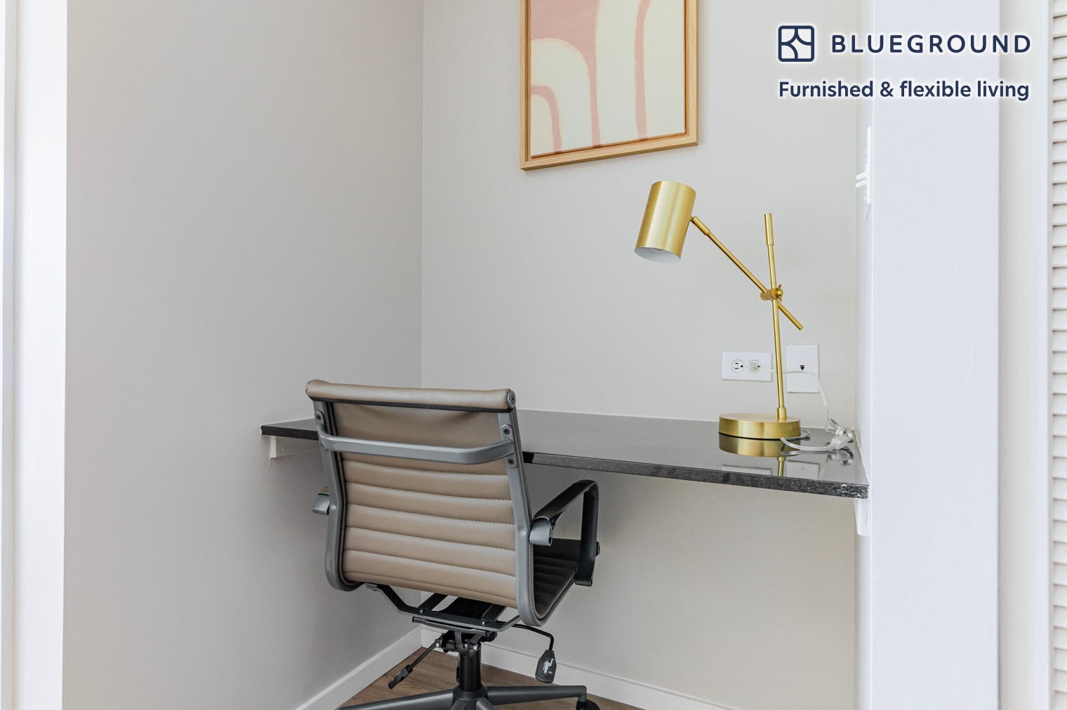 Building Photo - 211 W Scott St