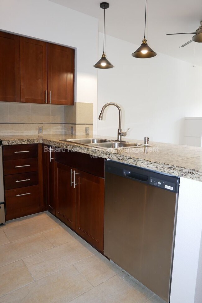 Building Photo - 5440 Leary Ave NW