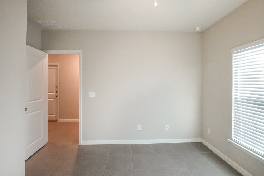 Building Photo - 18 Peterlee Ct