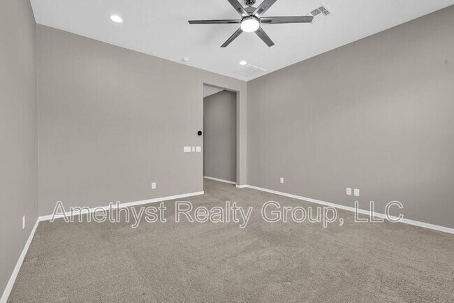 Building Photo - 5116 N 185th Ave
