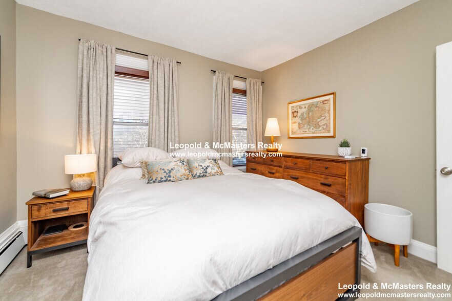 Building Photo - 83 E Brookline St