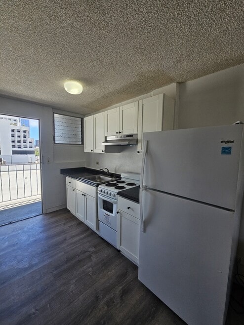 Building Photo - 929 Sheridan St