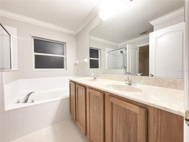 Building Photo - 14635 Keelford Way