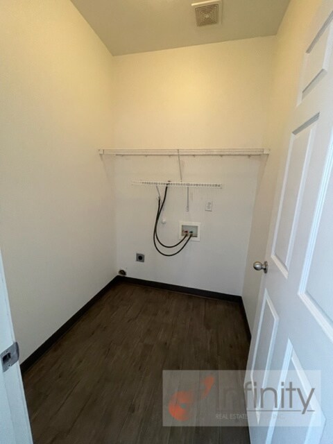 Building Photo - 21847 SW Vintner Ln