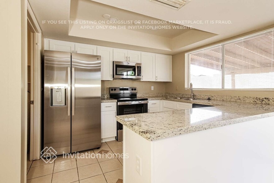 Building Photo - 7556 W Turney Ave
