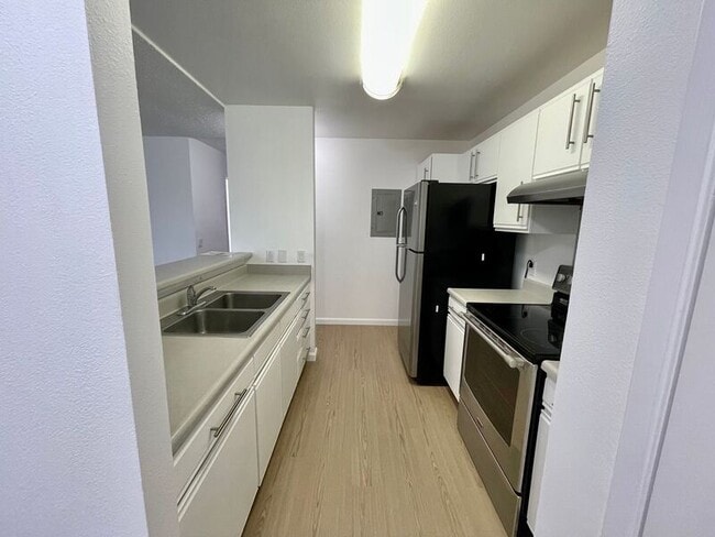 Building Photo - 95-1071 Kaapeha St