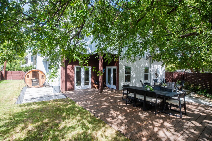 Building Photo - 903 Garden Villa Ct