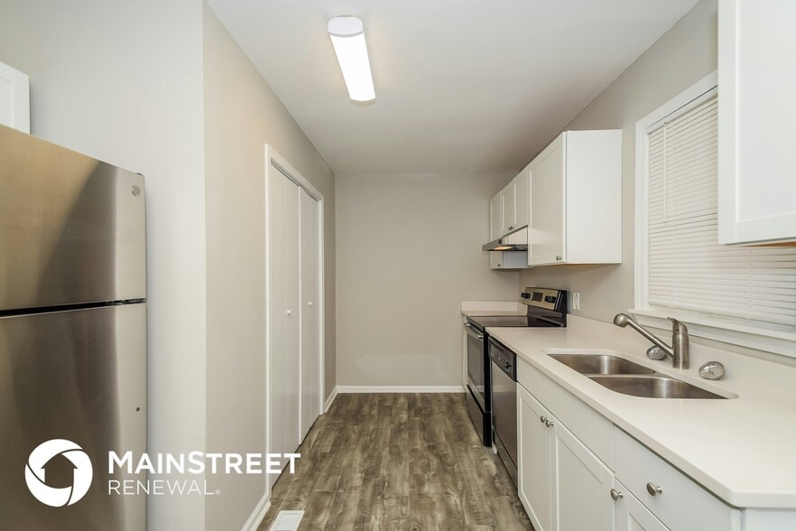 Building Photo - 1326 Berry Hill Rd