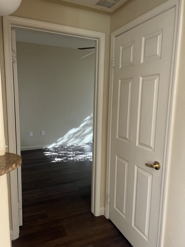 Building Photo - 10550 W Alexander Rd