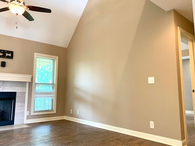 Building Photo - 1053 Quiver Ln