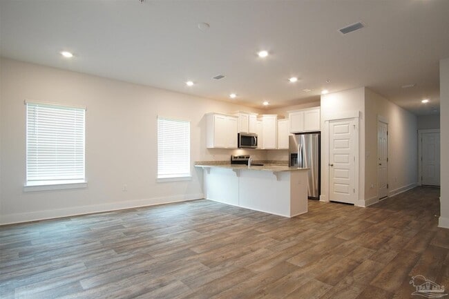 Building Photo - 8960 Brigade Trail