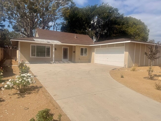 Primary Photo - Stunning 4 Bedroom, 2 Bathroom House