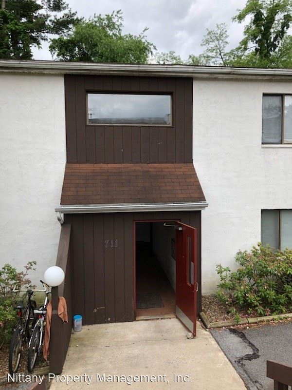 Building Photo - 2 br, 1 bath House - 711-3 W. Cherry Lane