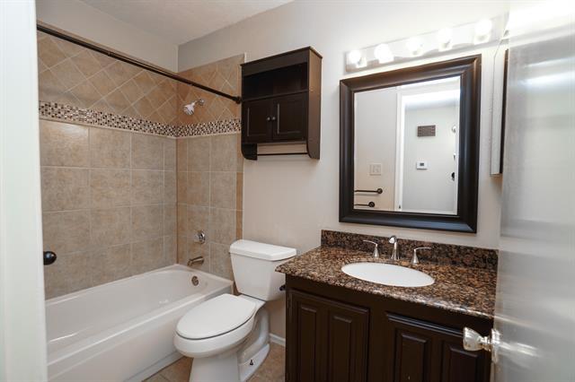 Building Photo - 548 Guadalupe Dr