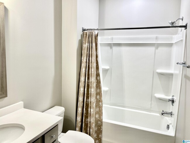 Building Photo - 4878 Silas Ave