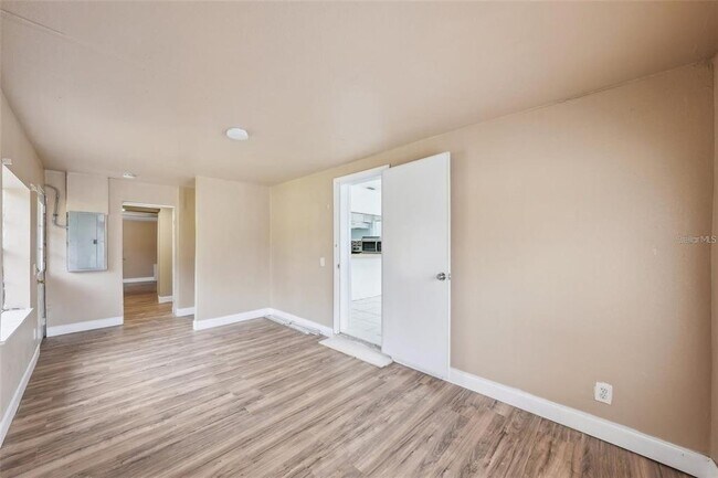 Building Photo - 7715 Deleuil Ave