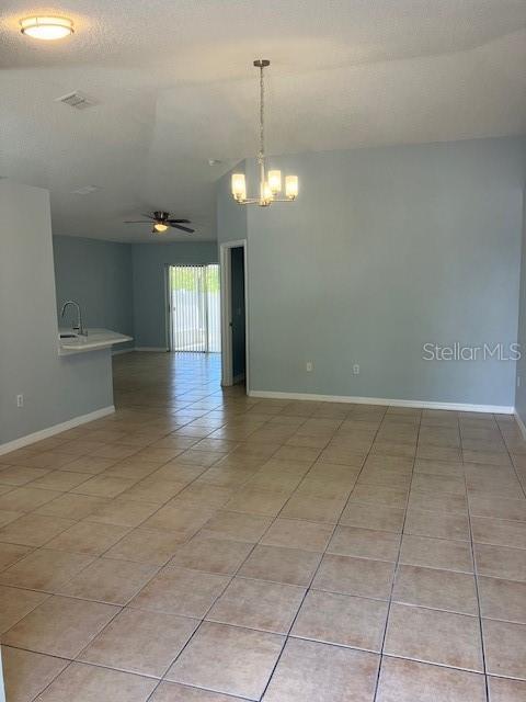 Building Photo - 6215 Gondola Dr