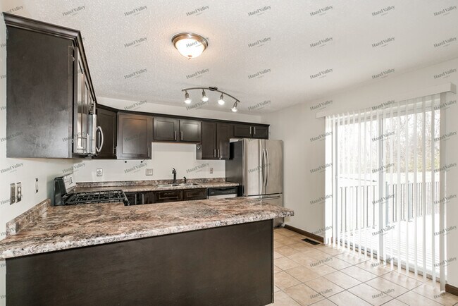 Building Photo - 6742 Barnwood Dr