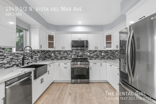 Building Photo - 1949 1/2 N. Vista del Mar Ave-