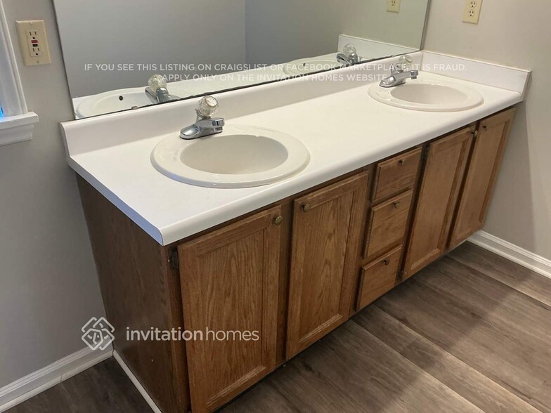 Building Photo - 124 Baldwin Dr