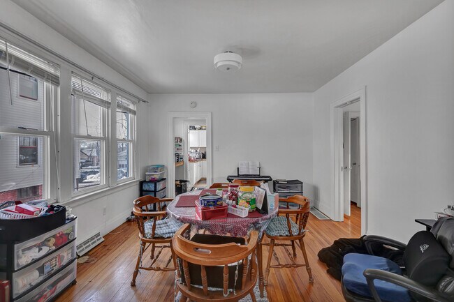 Building Photo - 68 Sheldon Terrace