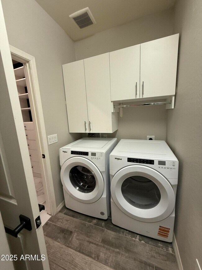 Building Photo - 21217 W Granada Rd