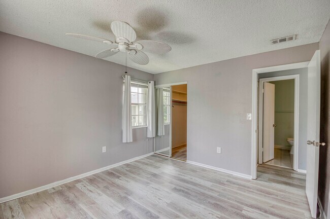 Building Photo - 12120 FL A1AAlt
