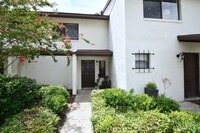 Building Photo - 2635 SW 35th Pl