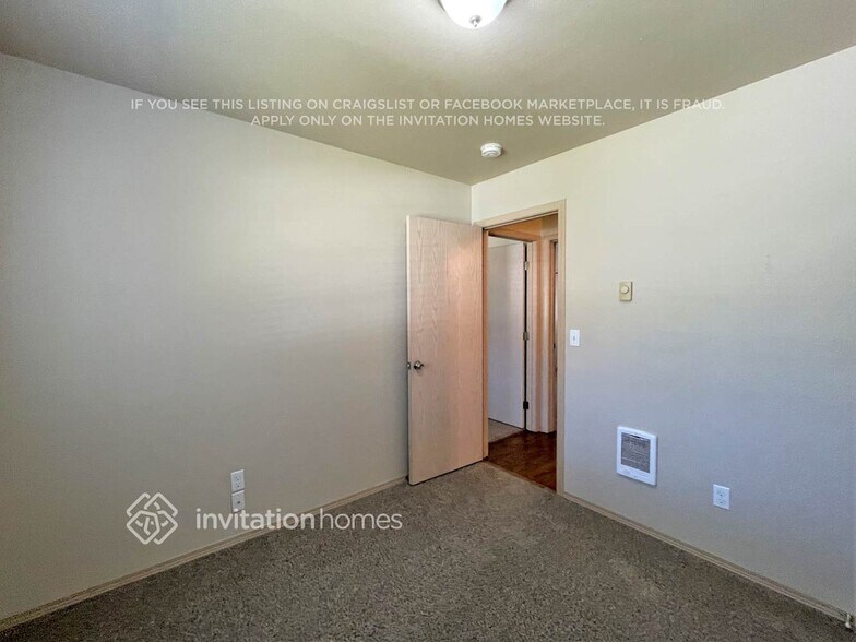 Building Photo - 20514 La Paloma Dr E