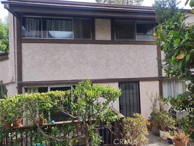 Building Photo - 382 Miraleste Dr
