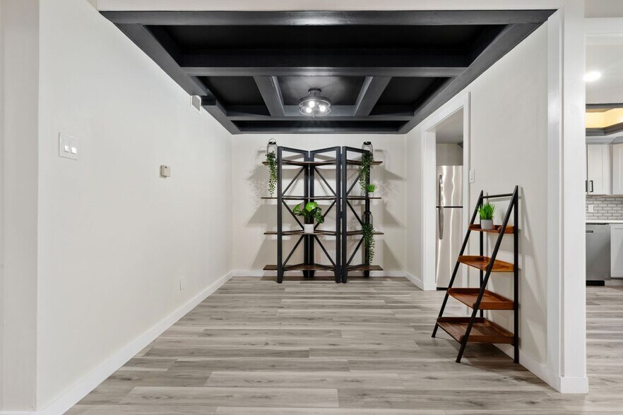 Building Photo - 2703 Meadowstone Ct