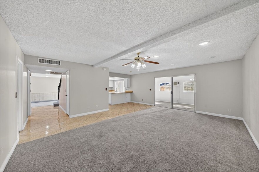 Building Photo - 389 Summer Creek Ct
