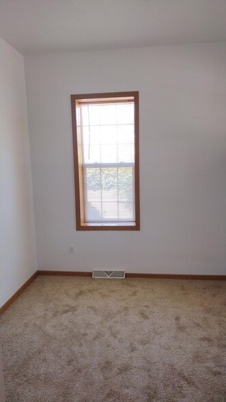 Bedroom 1 - 900 Forest St