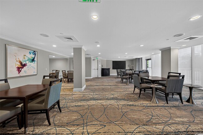 Building Photo - 3700 S Ocean Blvd