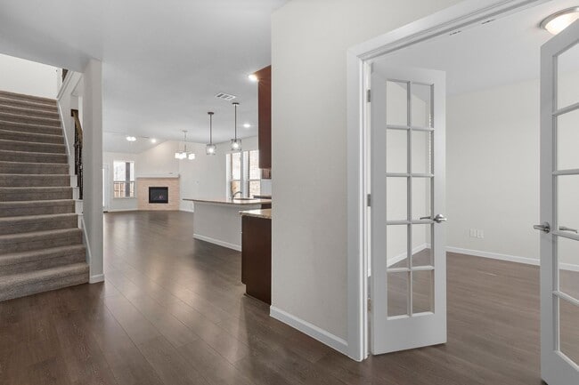 Building Photo - Spacious and Modern Rental Home Available!