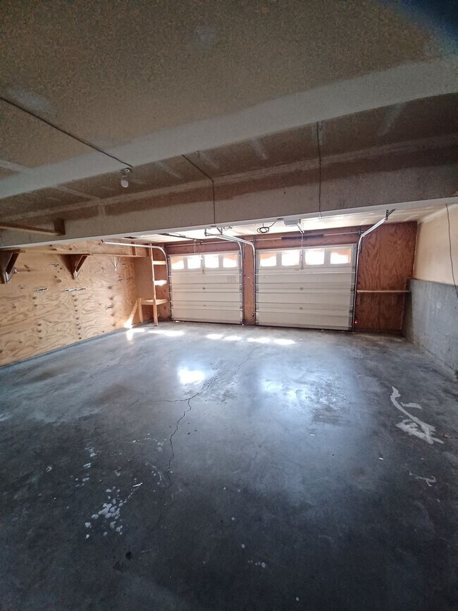 Building Photo - 6308 SW 27th St