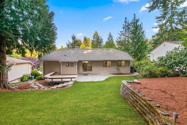 Building Photo - Air Conditioned Urban Retreat in Whispering Pines