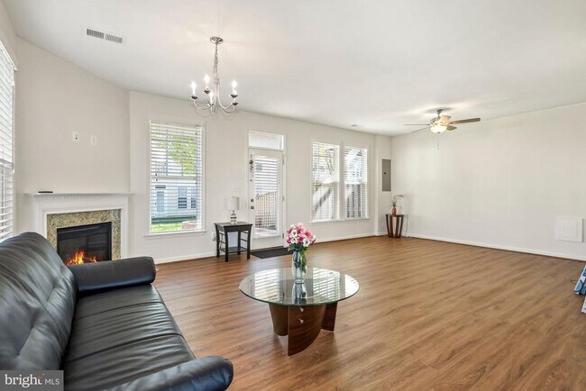 Building Photo - 41687 Wellstone Terrace