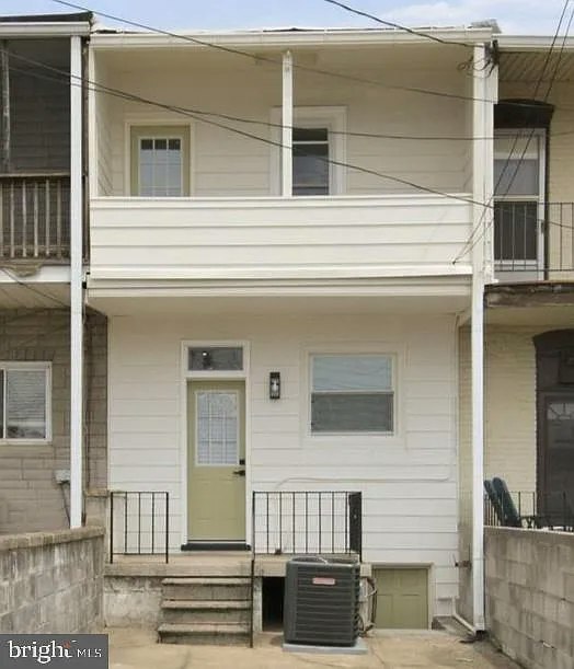 Building Photo - 3815 Foster Ave