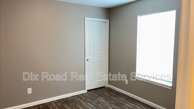 Building Photo - 244 Timber Hill Dr