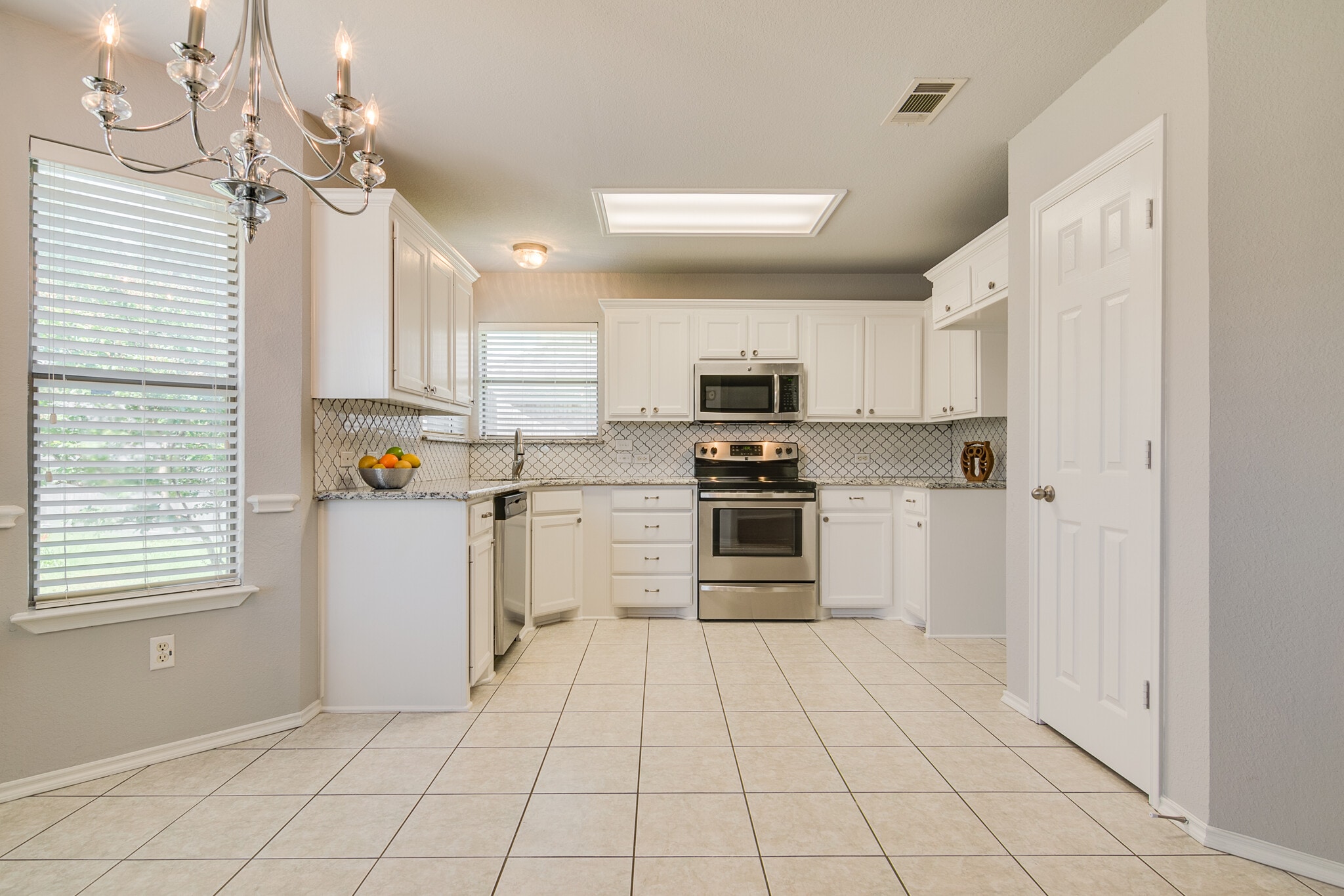 Kitchen - 956 Carlin Ln